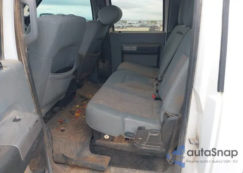 2015 Ford F-250 Xlt z USA, uszkodzony, nr VIN 1FT7W2BT7FEC52839